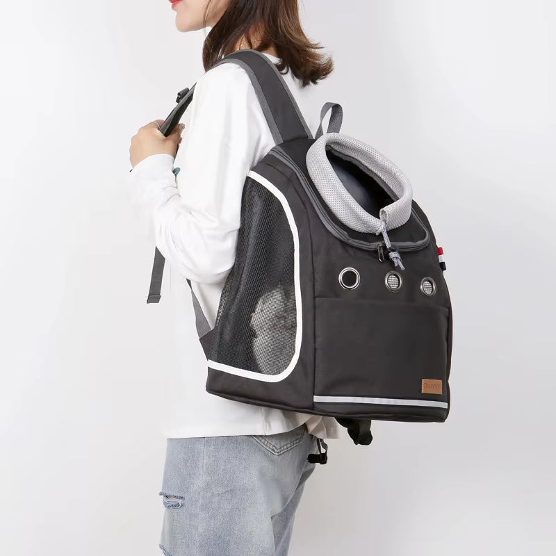 Travel Pet Backpack Foldable Portable Breathable Pet Bag for Outdoor Travel Cat and Dog Backpack Made of Oxford Cloth Material